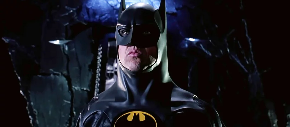 В сети показали, как может выглядеть постаревший Бэтмен в исполнении 70-летнего Майкла Китона в фильме «Флэш»