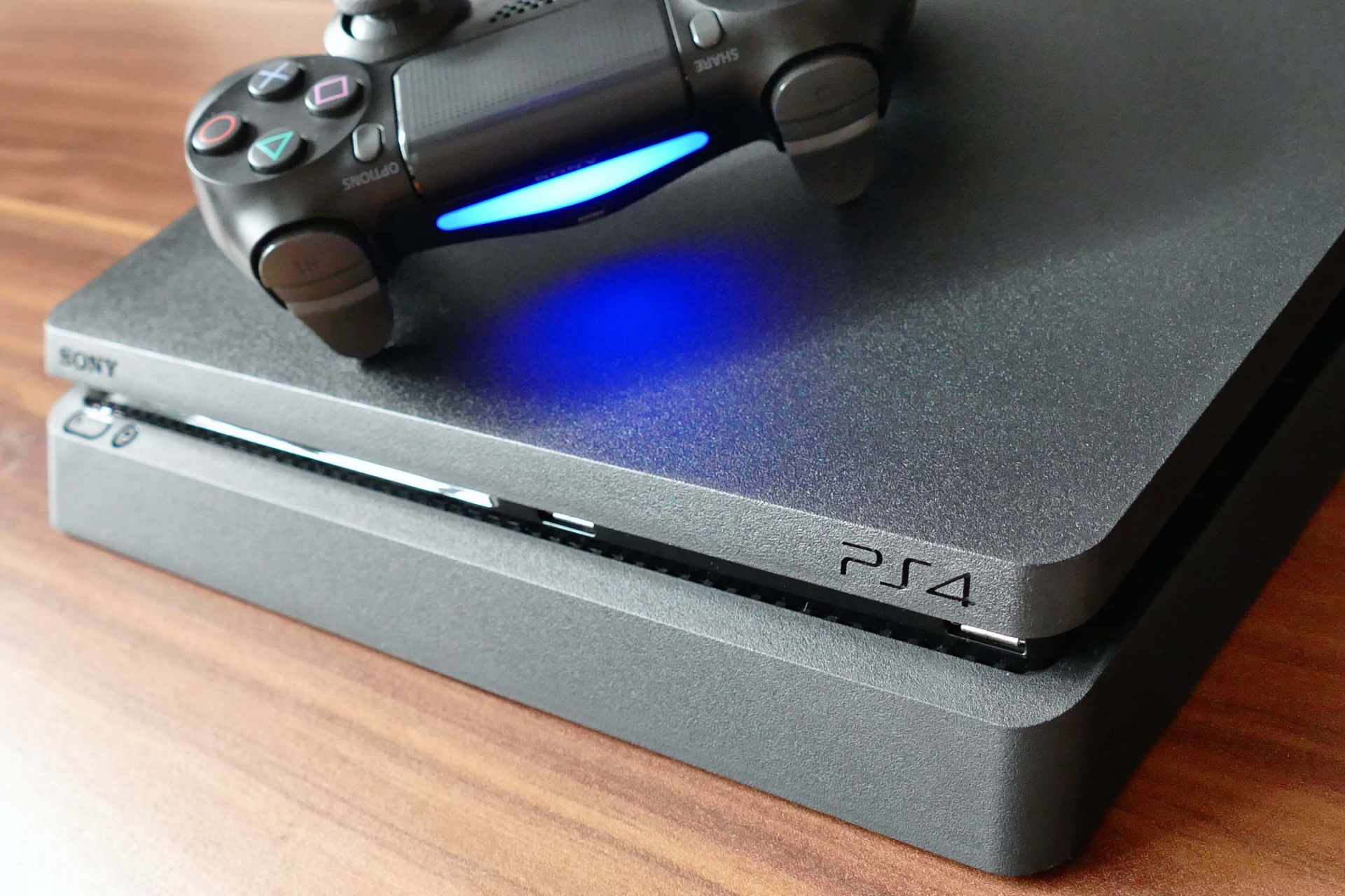 Sony отрицает, что продолжение выпуска PS4 связано с дефицитом PS5