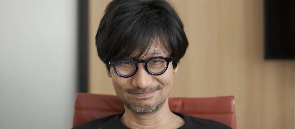 «Ничего милее сегодня уже не увидеть» — Хидео Кодзима показал себя в редкой пижаме, которую получил от россиян