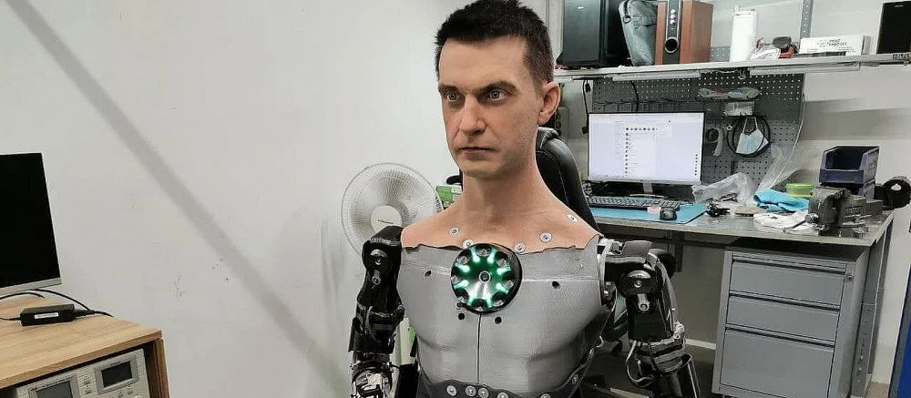 В России показали своего робота-гуманоида с продвинутой мимикой