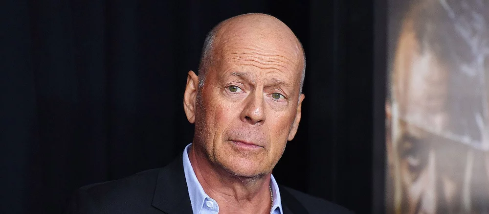 Брюс Уиллис снялся в стольких плохих фильмах, что заслужил отдельную номинацию на «Золотой малине 2021»