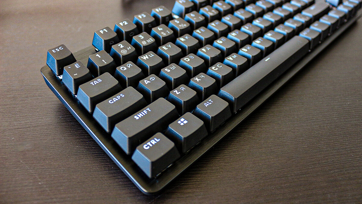 Клавиатура на реалми. Logitech g413 Silver. Logitech g413 TKL. Logitech g413 RGB. Клавиатура Logitech g413.