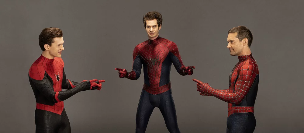 Звезды «Человека-паука: Нет пути домой» воссоздали мем с тремя «паучками»