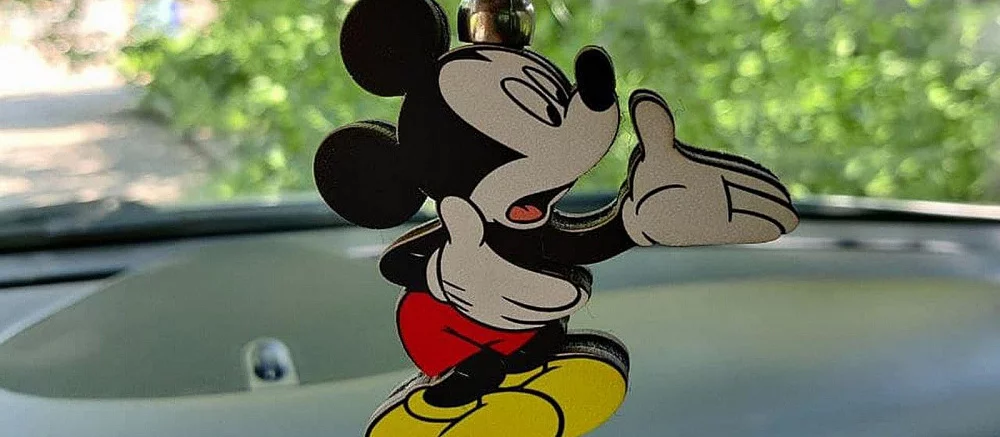 Disney приостанавливает всю работу в России