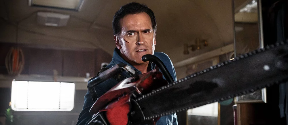 Эш из «Зловещих Мертвецов» соблазняет леди Димитреску в новом смешном ролике