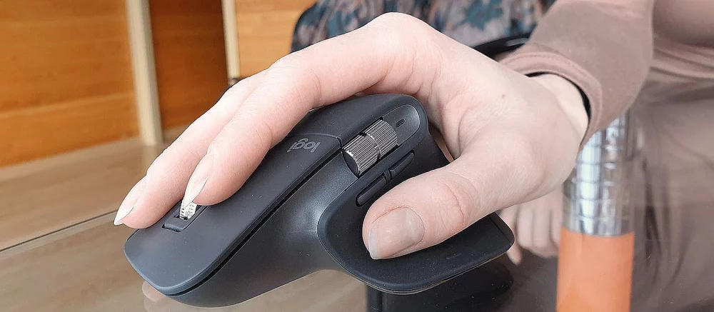 Logitech приостанавливает поставки товаров в Россию