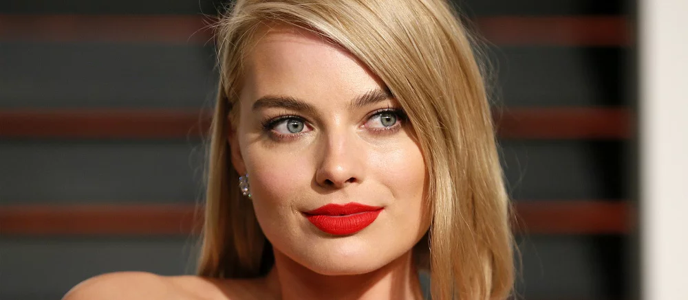 Warner Bros. впервые показала, как Марго Робби выглядит в образе Барби