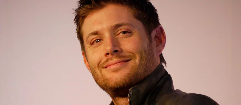 Звезда «Сверхъестественного» Дженсен Эклс показал, как накачался для роли Солдатика из третьего сезона «Пацанов»