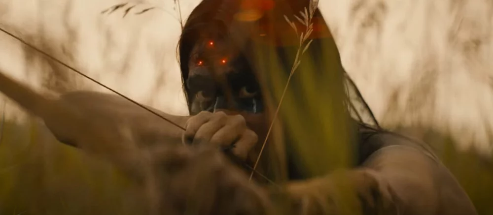 Вышел первый трейлер приквела «Хищника» про битву индейцев и инопланетного охотника