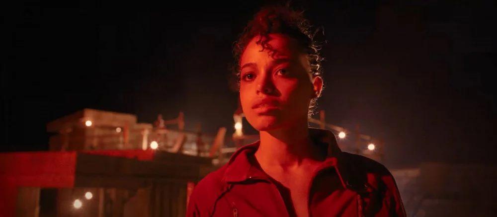 Зомби-матрешка: в первом трейлере сериала Resident Evil спрятана ссылка на второй ролик