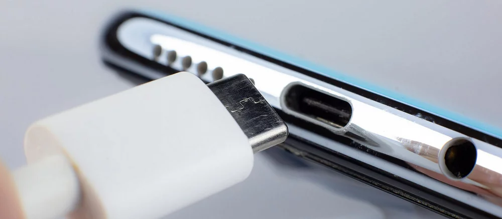 СМИ: Apple тестирует USB-C для iPhone