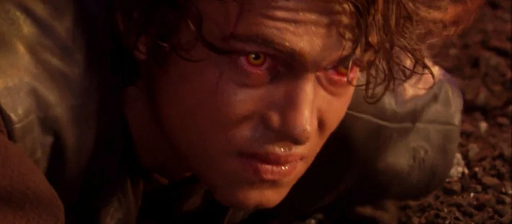 В сети показали, как выглядит обезображенное от ожогов лицо Дарта Вейдера в исполнении Хейдена Кристенсена