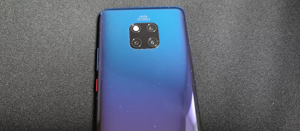 Huawei начала закрывать свои фирменные магазины в России из-за нехватки продукции