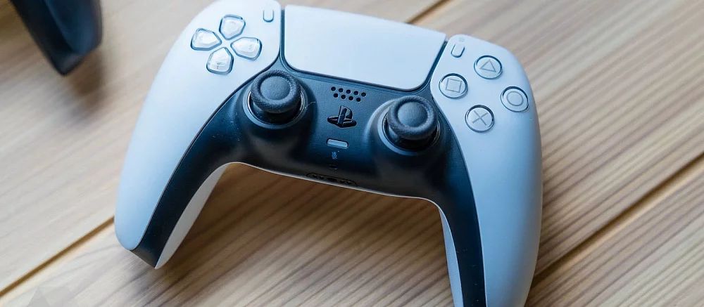 Инсайдер утверждает, что Sony готовит «Pro-контроллер» для PlayStation 5 — с дополнительными кнопками и новым ПО