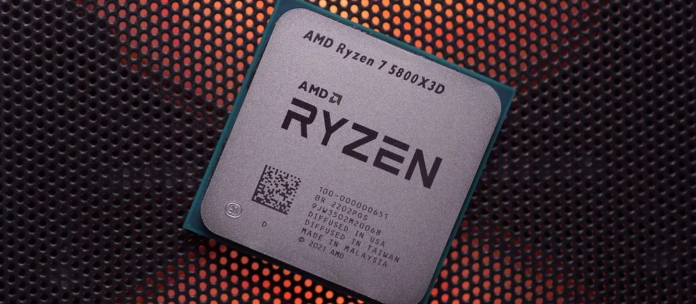 Специалист скальпировал процессор AMD Ryzen 7 5800X3D, улучшил его характеристики и выяснил, чем он похож на чипы Intel