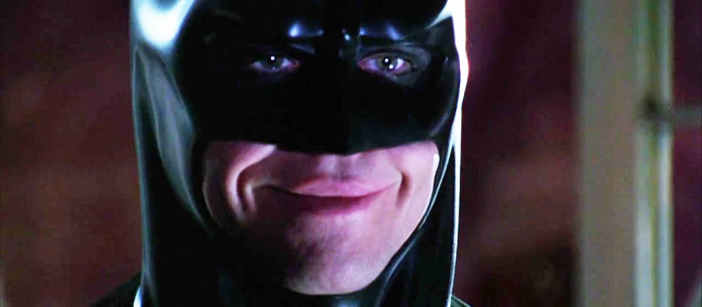 Спустя 27 лет раскрыли тайну появления тех самых сосков в «Бэтмене навсегда»