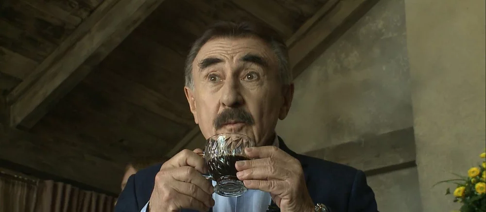 «Боже это шедевр» и «Аж на слезу пробило» — вышло смешное видео, где Леонид Каневский путешествует по Скайриму