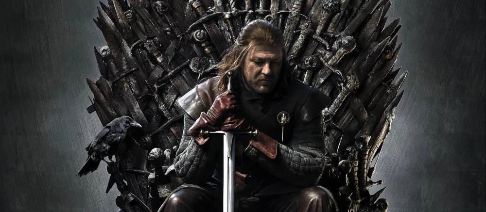 Что общего у «Ведьмака» и «Варкрафта»? Мечи из произведений находятся внутри нового Железного трона из приквела «Игры престолов»