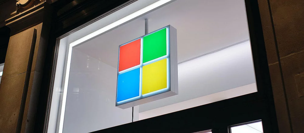 «Этот шаг безусловно позитивный»: в Минпромторге прокомментировали уход Microsoft из России