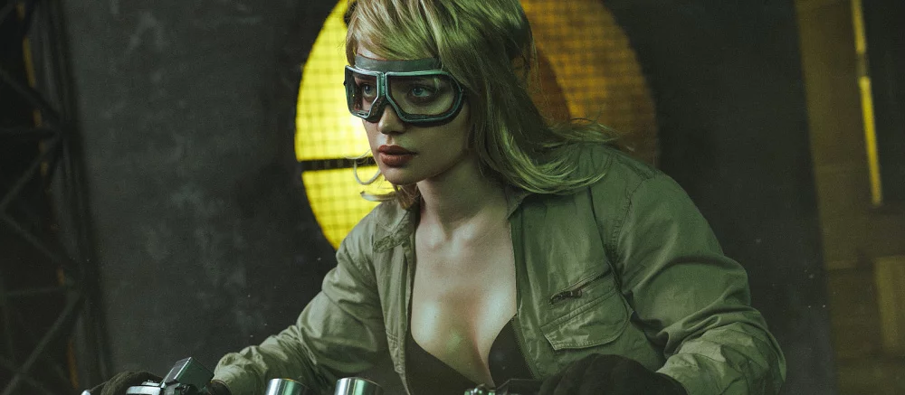 Косплей недели: Джейд из Mortal Kombat, Ева из Metal Gear и благородная эльфийка от русских красавиц