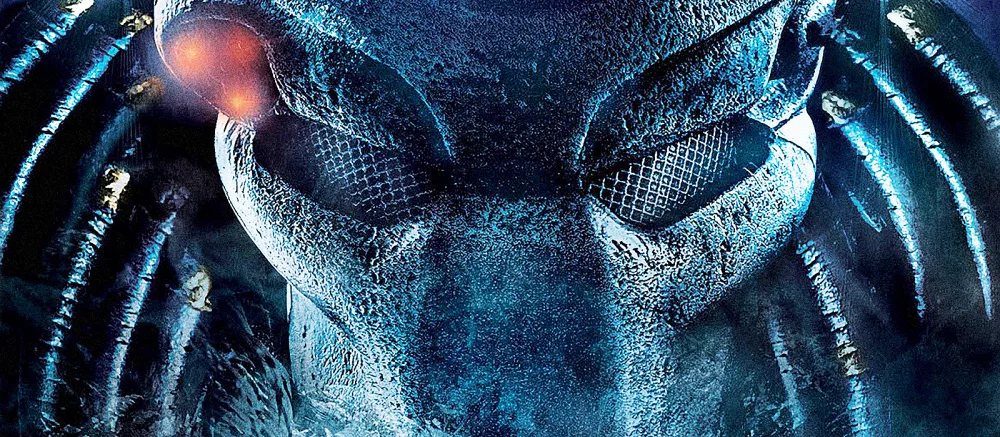 Дизайнер показал, насколько сильно отличается дизайн нового Хищника из «Добычи» от классической версии