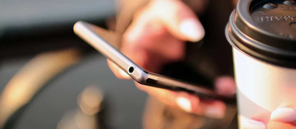 Эксперт заявил, что 60% смартфонов в России могут отключить удалённо