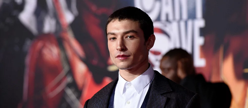 Эзра Миллер признал проблемы с психическим здоровьем. Звезда «Флэша» начал лечение и извинился перед фанатами