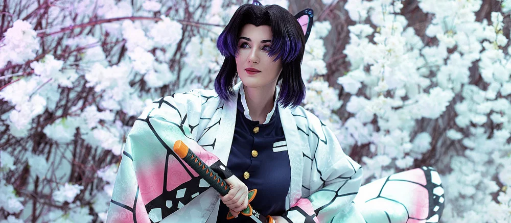 Косплей недели: эксклюзивные кадры Меико из «Школы-тюрьмы», Трисс Меригольд и леди Димитреску от красавиц из России