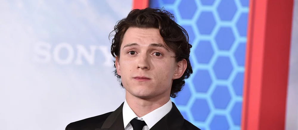Том Холланд на время уходит из соцсетей. Звезду «Человека-паука» беспокоит психическое здоровье