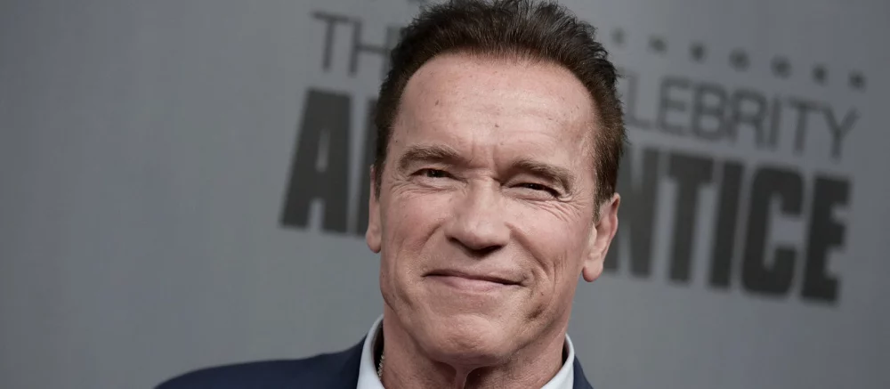 Арнольд Шварценеггер стал новой героиней «Титаника» взамен Кейт Уинслет. В ролике актер раздевается перед Ди Каприо