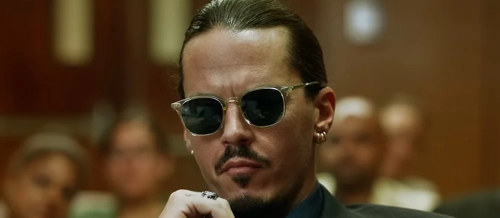 Это точно не порнопародия? В сети высмеяли трейлер фильма про суд между Джонни Деппом и Эмбер Херд