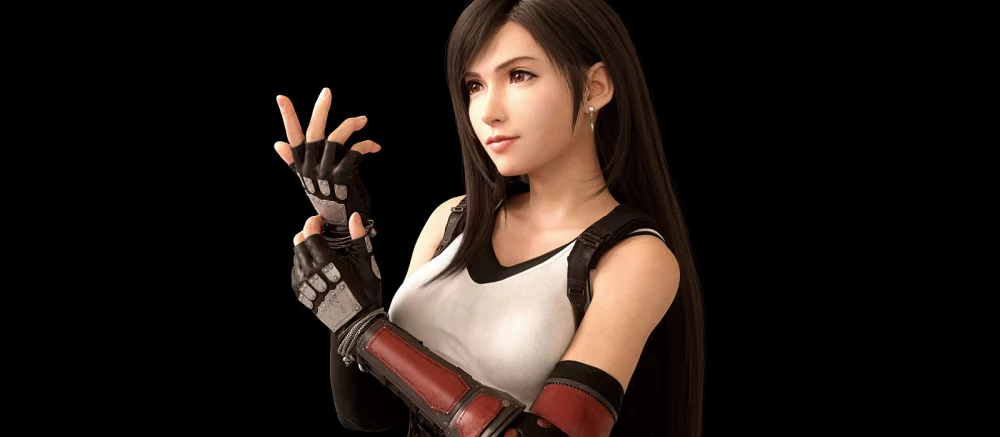 В Spider-Man добавили полностью голую Тифу из Final Fantasy 7 и показали её с разных расурсов