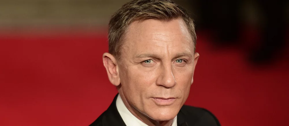 Художник Marvel показал Дэниэла Крэйга в сиквеле «Доктора Стрэнджа». Актер мог сыграть сводного брата Тора