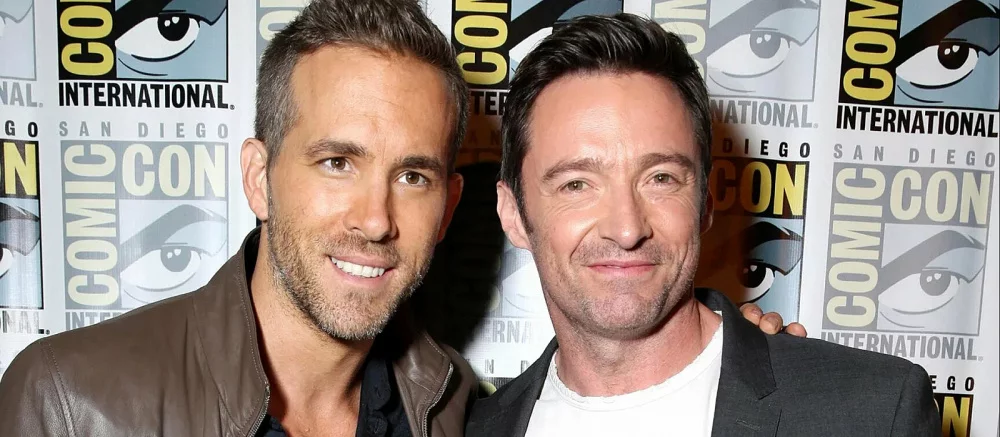 Хью Джекман на видео поздравил Райана Рейнольдса с днем рождения и процитировал Росомаху. Звезда «Дэдпула» отреагировал