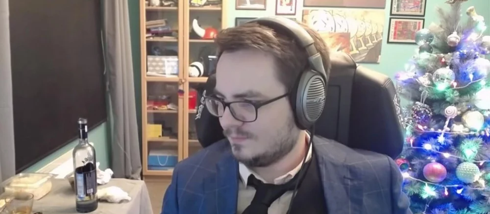 «Не уверен, что хочу для вас что-то делать»: Мэддисон объявил о завершении карьеры, разочаровавшись в подписчиках