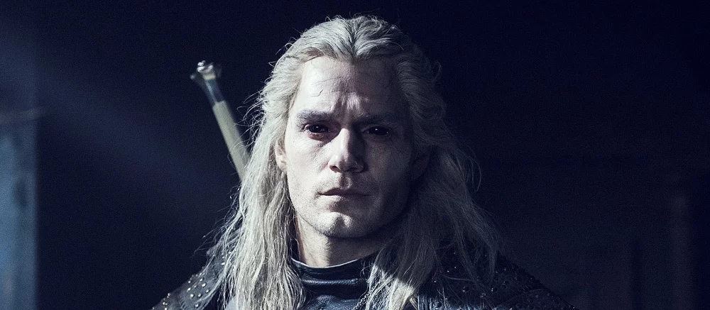 Фанаты требуют от Netflix заменить сценаристов «Ведьмака» и оставить Генри Кавилла в роли Геральта. Появилась петиция