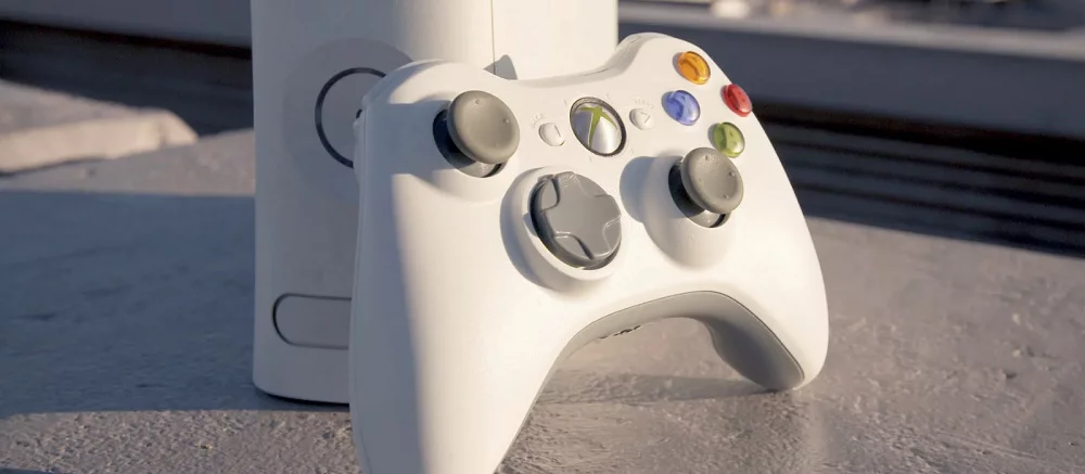 Олды оценят: Microsoft перевыпустит геймпад для Xbox 360 — консоли стукнуло уже 17 лет