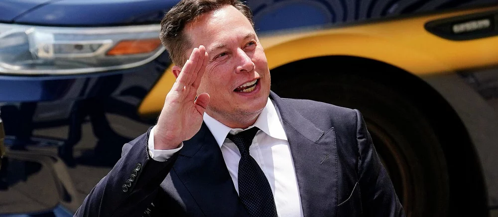 До киберпанка осталось немного: Илон Маск начнёт чипировать людей через полгода