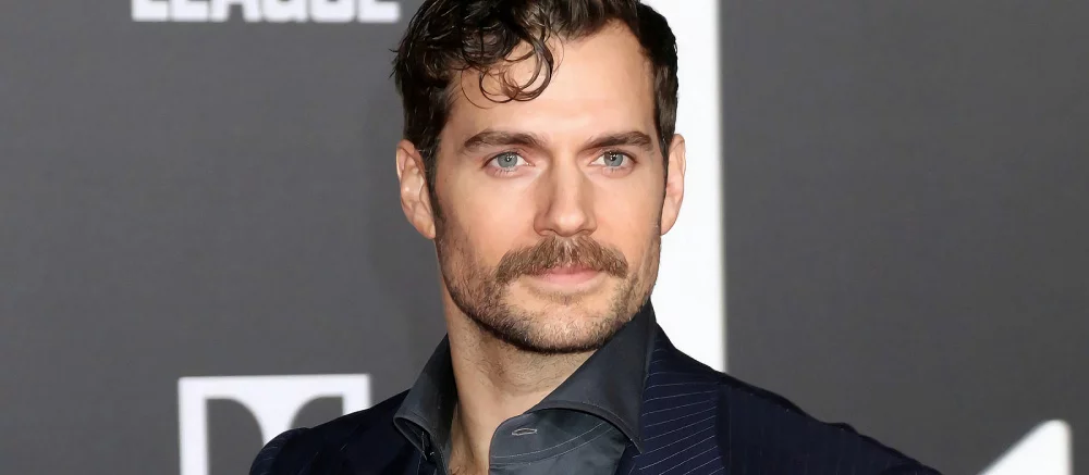 Нейросеть показала Генри Кавилла во вселенной Warhammer 40,000