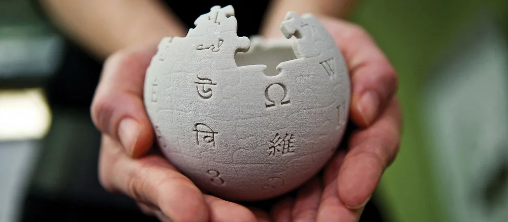 В России вместо «Википедии» будут «Знания»