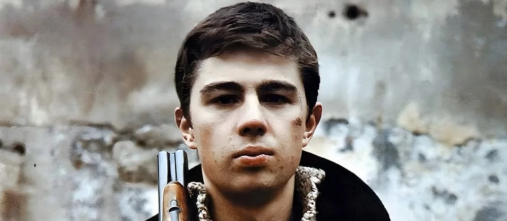 «Брат» и другие культовые в России фильмы внезапно показали в виде «Симпсонов». Данила Багров стал Бартом