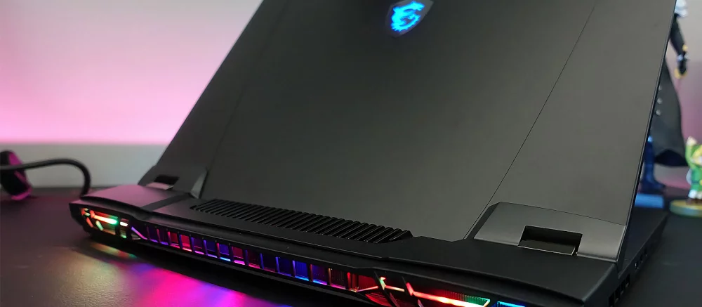 MSI представила ноутбук с невероятным экраном и видеокартой RTX 40