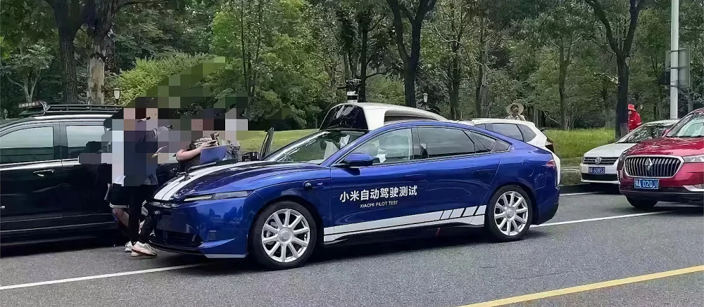 Первые фото электромобиля Xiaomi появились в сети. Релиз ожидается в будущем году