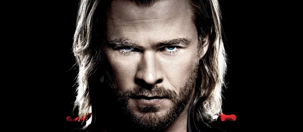 Постарел почти на 50 лет — звезда «Тора» Крис Хемсворт внезапно показал себя в виде 85-летнего дедушки