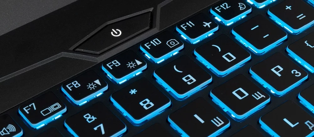 RTX 3070 и экран на 144 Гц: в России начались продажи геймерских ноутбуков HIPER GAMING