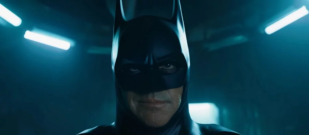 В первом трейлере «Флэша» показали сразу двух культовых Бэтменов и Супергерл