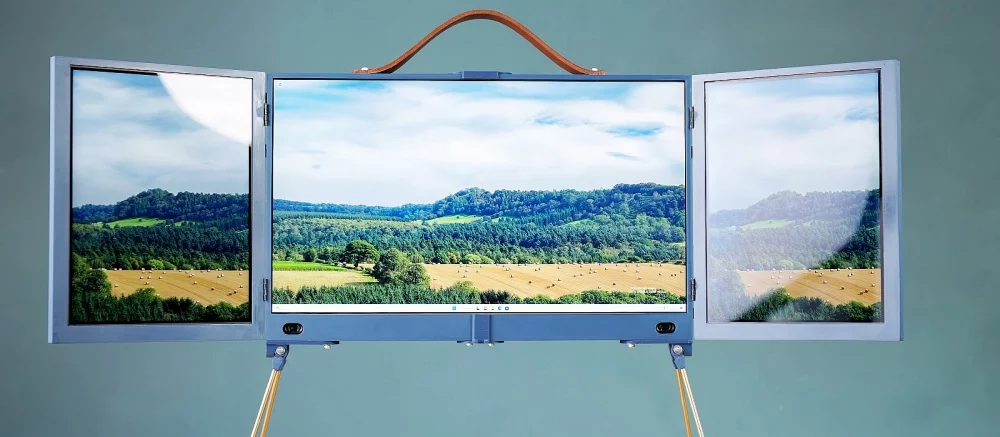 Фанат создал ноутбук с тройным экраном и аккумулятором, но без клавиатуры и мыши