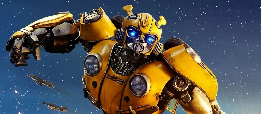 Трансформера Бамблби превратили в девушку — показана крутая фигурка за 10 тысяч рублей