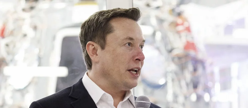 Илон Маск и сотни экспертов призвали остановить обучение ИИ. Он представляет угрозу для человечества