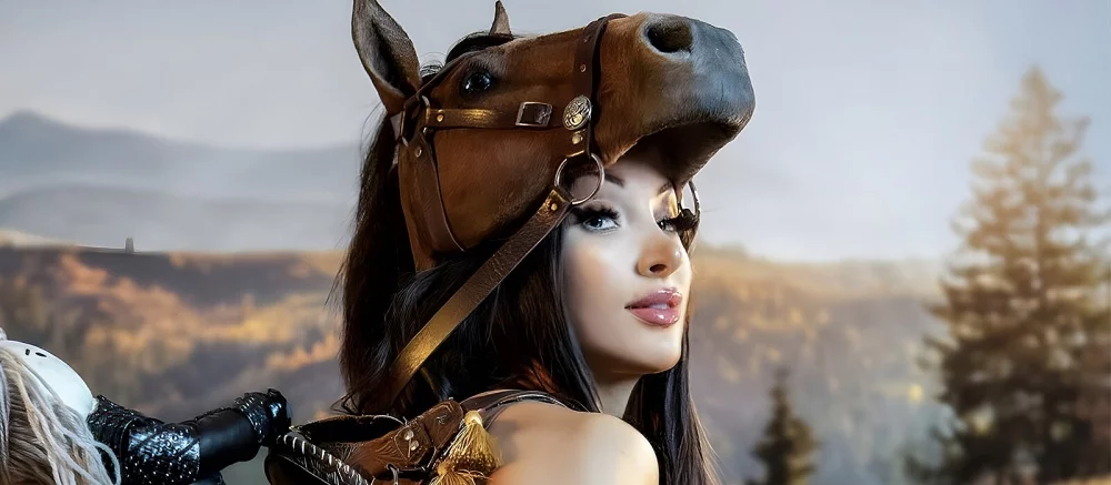 Горячая модель сделала косплей Плотвы из The Witcher 3 и даже повторила знаменитый мем. Геральт бы оценил